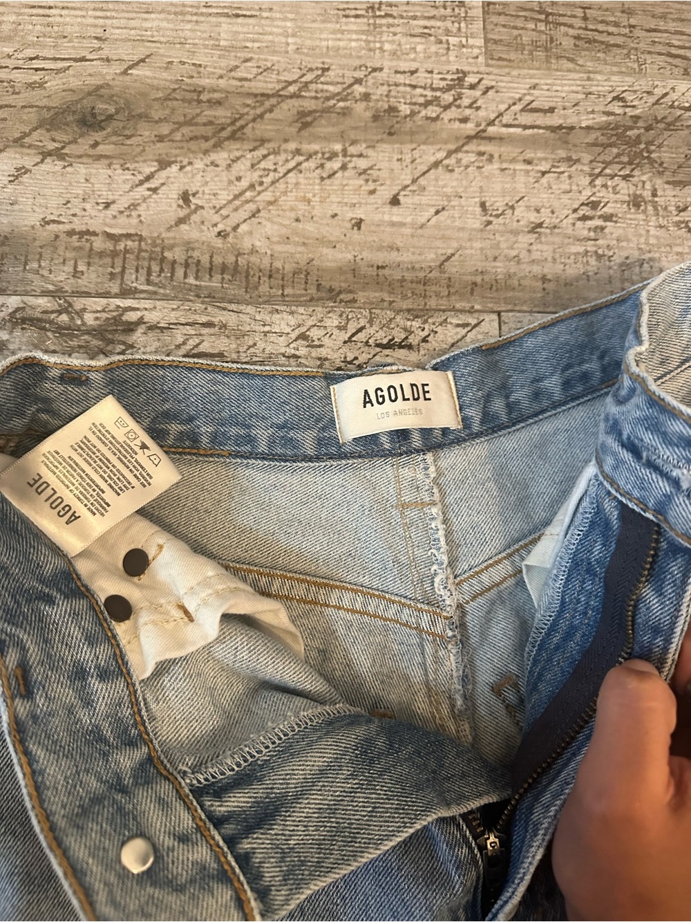 Agolde High-Rise Light Blue Straight Leg Jeans - Picture 4 of 7